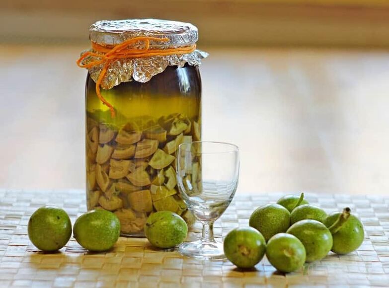 Crochung de jóvenes nueces contra parásitos